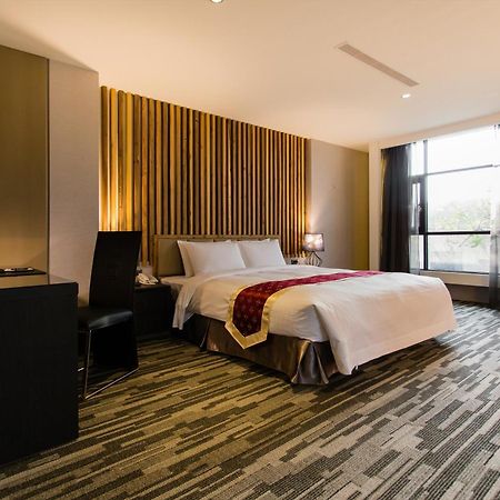 Fanlu Chiayi Oriental Pearl International Hotel מראה חיצוני תמונה